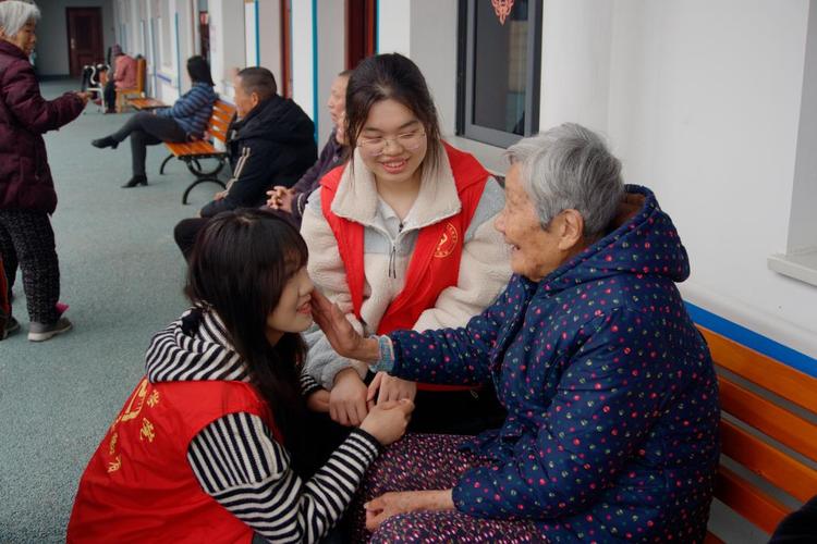 敬老院围墙维修：守护安宁，传递温情