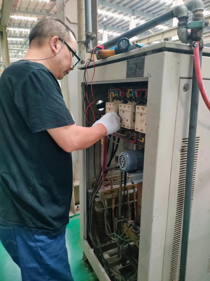 机房电源更换:提升稳定性,保障业务无忧