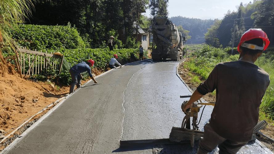 村塆公路维修工程:民生工程,助力乡村振兴