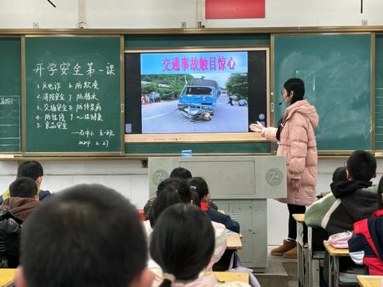 校园停车棚维修:保障师生安全,提升校园形象