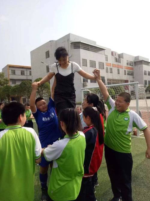 校园校道维修,铺就青春成长之路