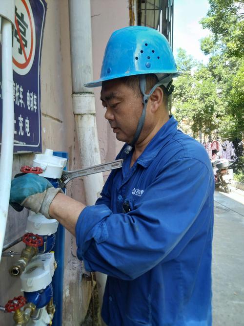 水电维修工的坚守与告别:一位洒店工匠的心声