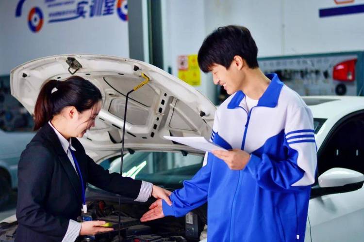 汽车维修比价报告解读：三家维修店服务品质与价格分析