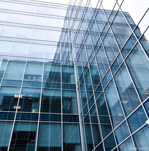 玻璃幕墙维修申请报告:保障建筑安全,提升城市风貌