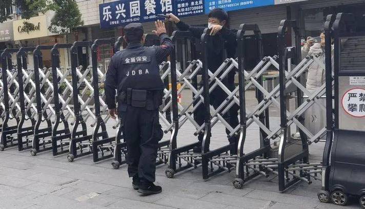电动门伸缩门维修报告单介绍：科技守护安全，创新未来