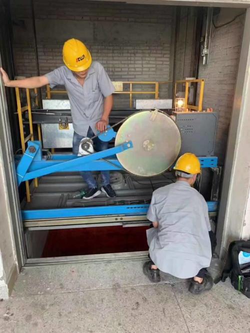电梯维修改造:提升安全性能,助力现代建筑升级