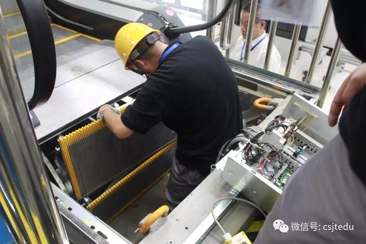 电梯维修行业:技能型人才需求旺盛,未来职业发展前景广阔