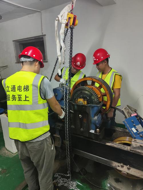 电梯维修:技术革新与未来展望