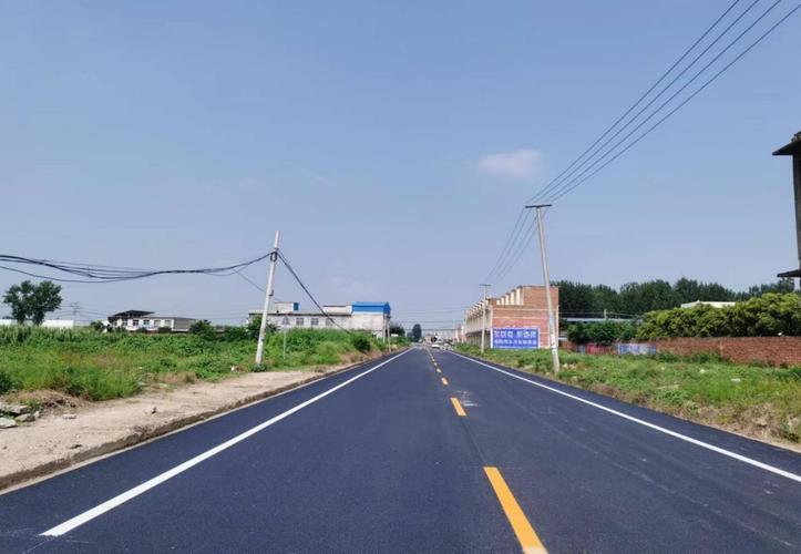 硬化公路:承载未来,守护乡愁