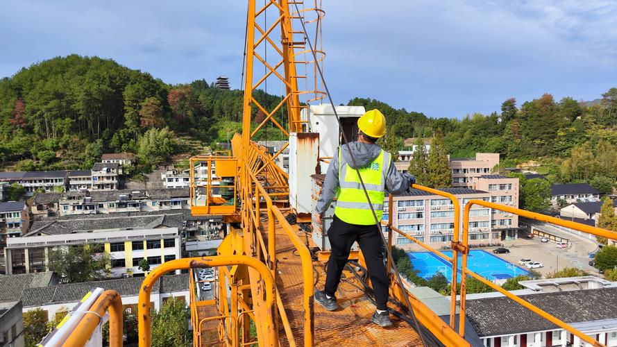 筑牢安全防线,助力起重机械高效运行_起重机维修竣工验收报告解读