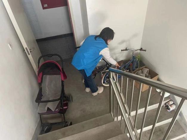 维修楼道：打造安全、舒适的居住环境