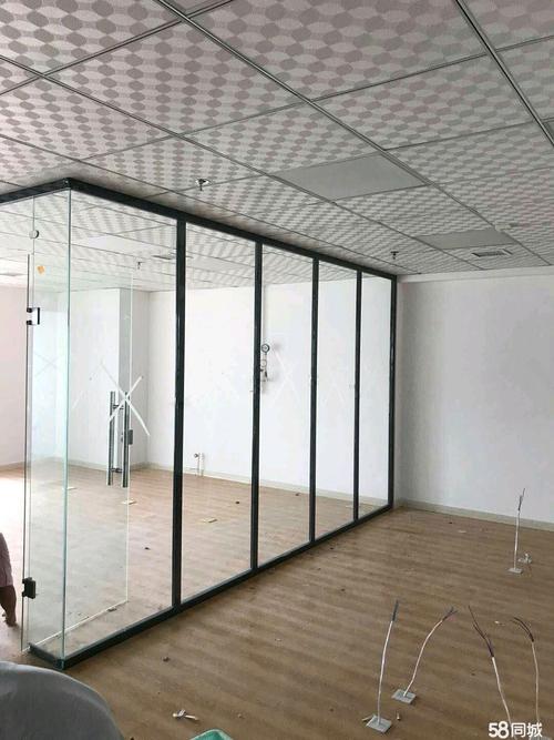 维修玻璃门费用报告解读:成本控制与安全考量