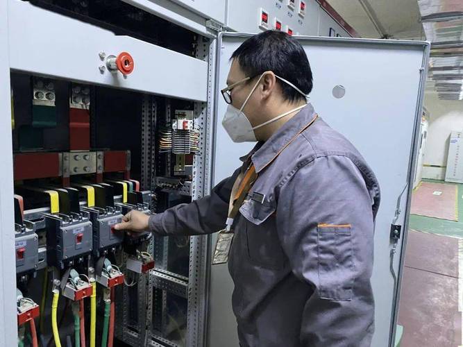 维修班长自述:匠心筑梦,守护设备安全
