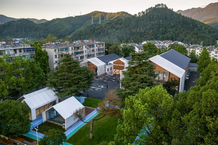 维修生技年终报告解读:技术革新驱动未来,绿色可持续发展潮流