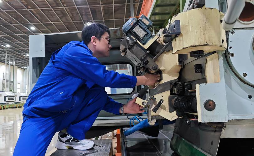 维修车间工作报告:革新之路,保障设备稳定运行