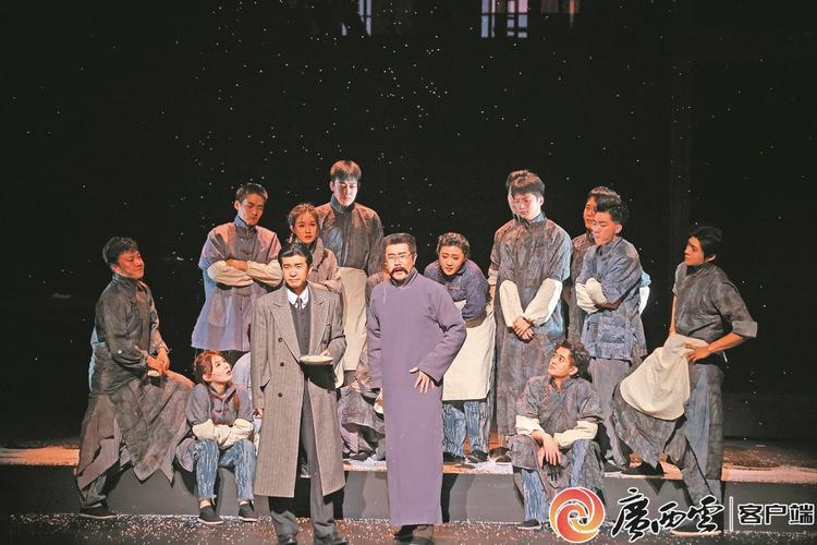 舞台灯光与维修实训报告:点亮艺术之光,守护舞台安全
