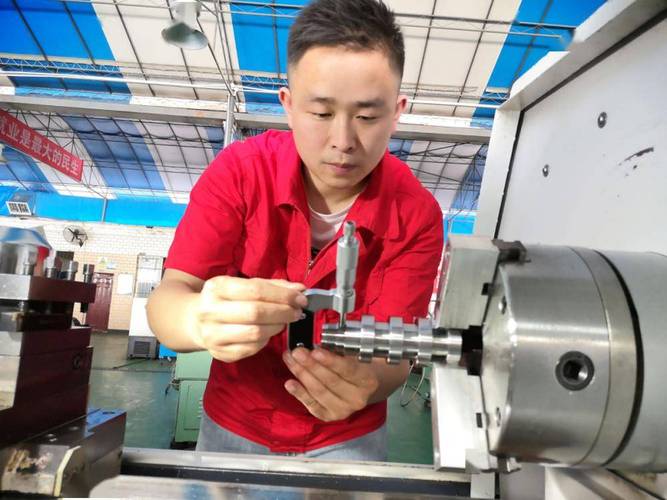 设备维修人员晋升之路:技能提升与职业成长