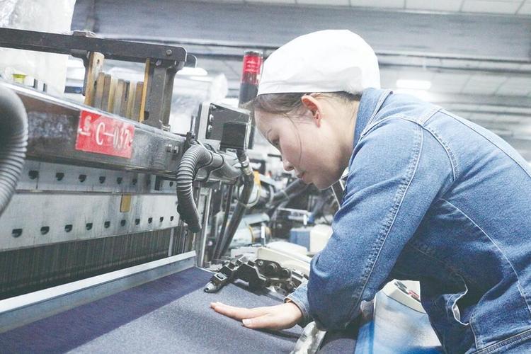 设备维修:个人成长之旅_从学徒到专家的蜕变