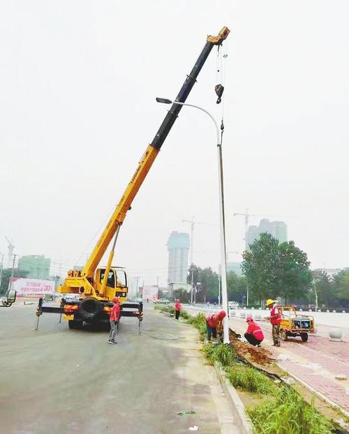 车灯维修实训，照亮未来道路