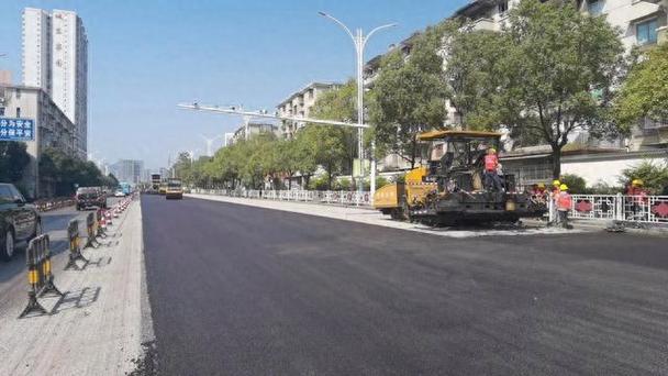 道路维修自查报告:保障交通安全,提升城市品质