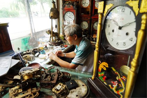 钟表维修:传统技艺在现代社会的传承与发展