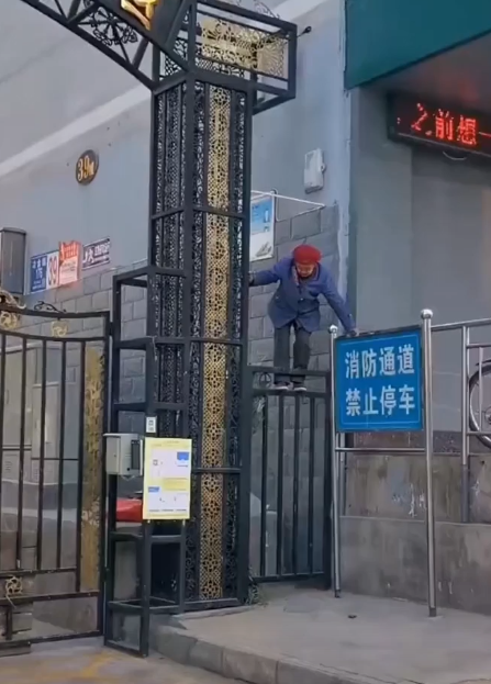 铁栅门维修：守护安全与美观的双重使命