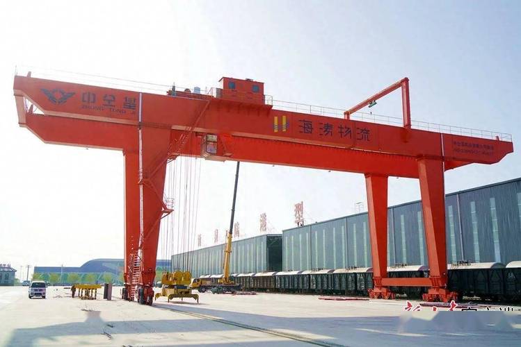 集装箱龙门吊维修报告解读：保障物流枢纽高效运转的关键