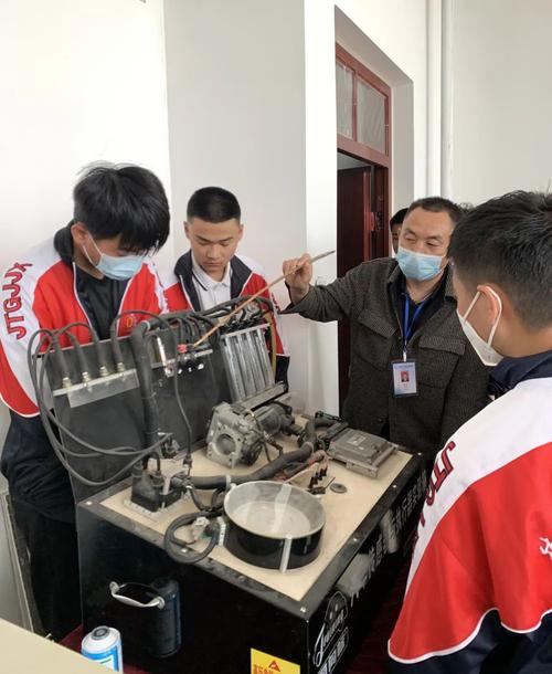 高中生活新篇章:汽车维修实习之旅