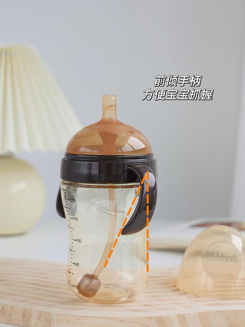 奶瓶中的空气之谜,介绍奶瓶吸气的真相_奶瓶能吸进空气吗